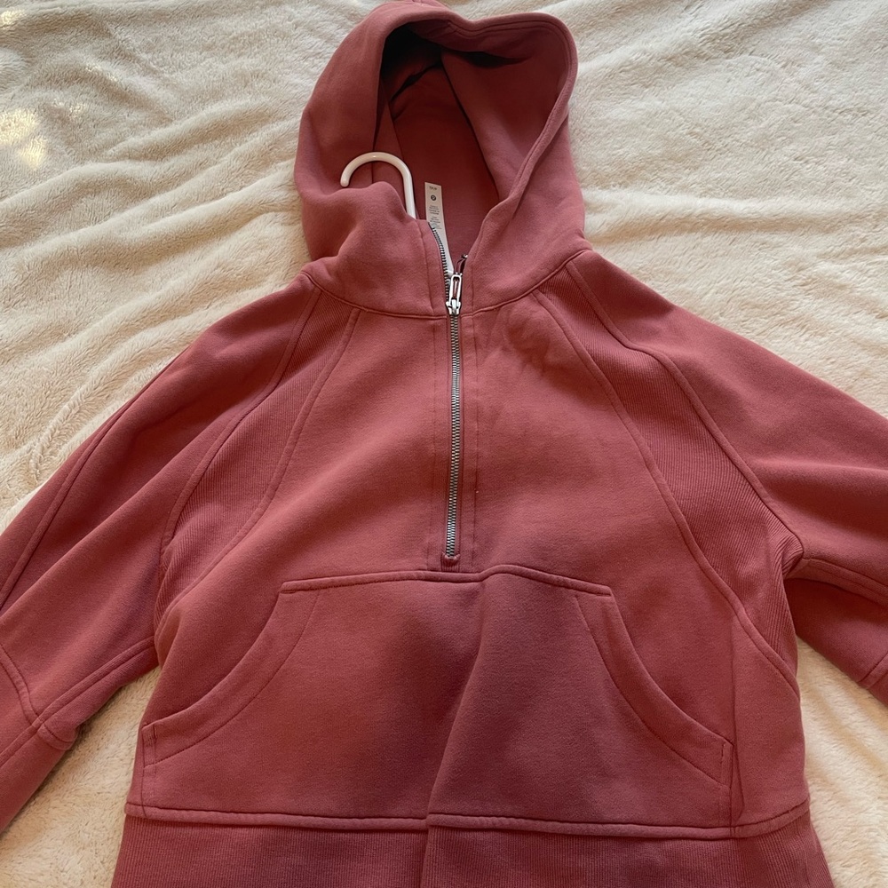 Lululemon scuba jacket pink